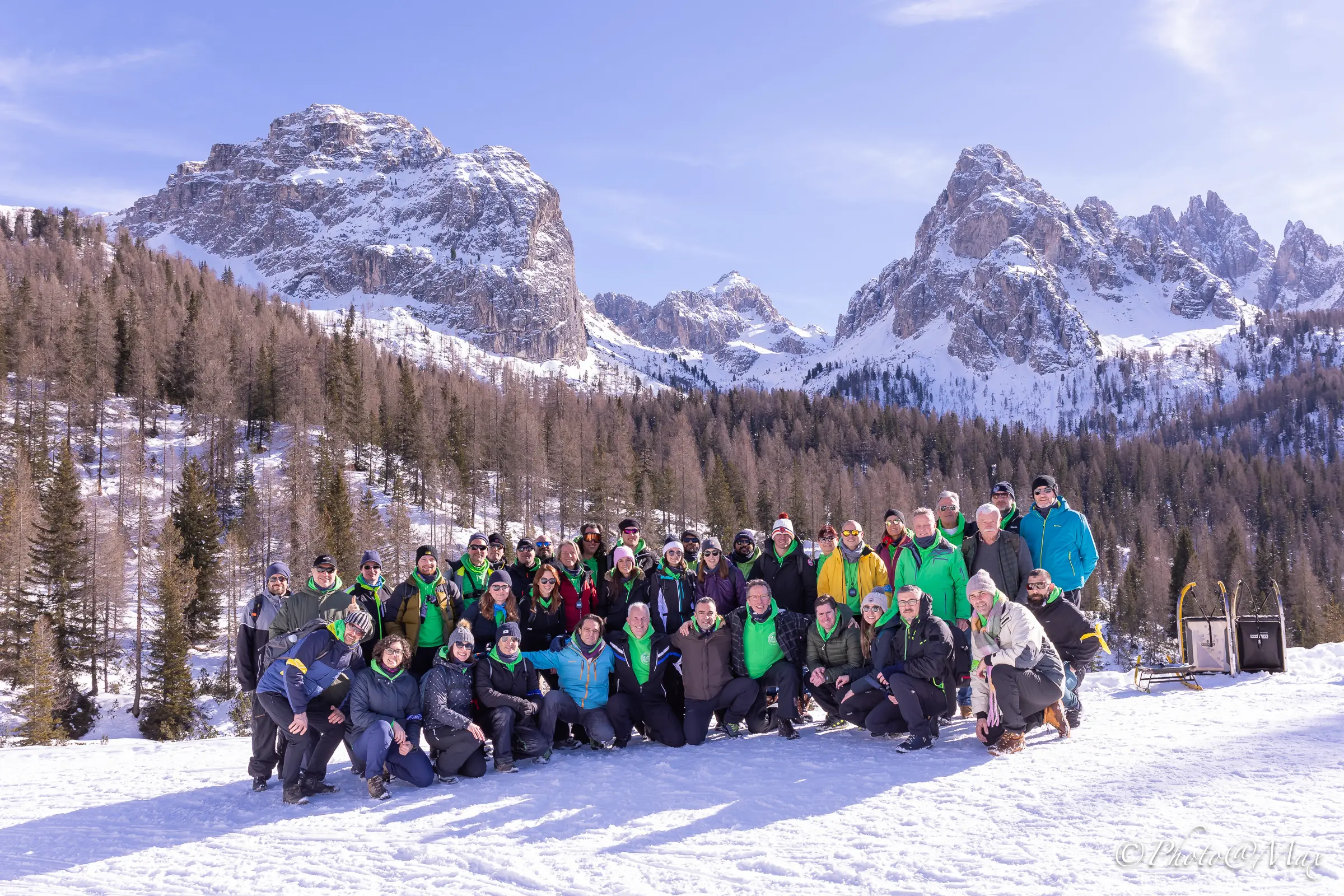 Il Sales Tribe Meeting si è tenuto nelle Dolomiti, rafforzando il legame tra culture diverse con energia e spirito di squadra.